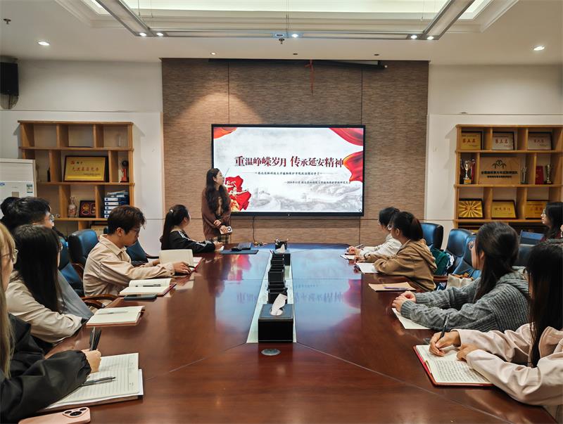 800厕所偷拍
研会-2024年10月理论学习图片（1）.jpg