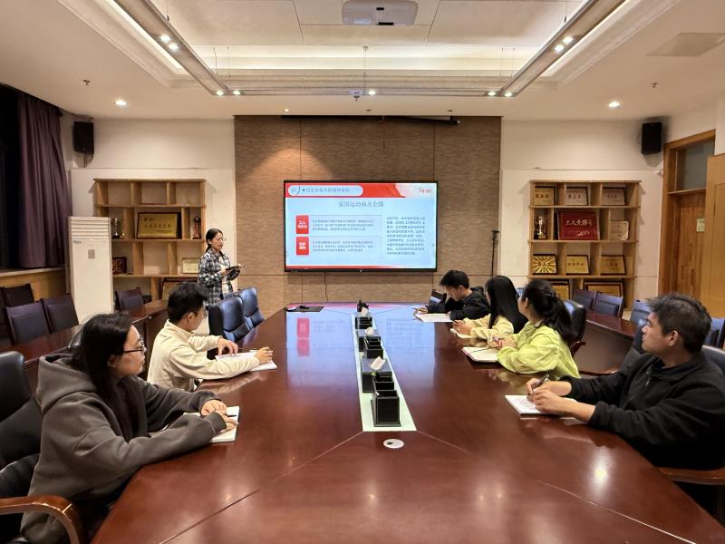 800厕所偷拍
研会-2026年5月理论学习照片（1）.jpg