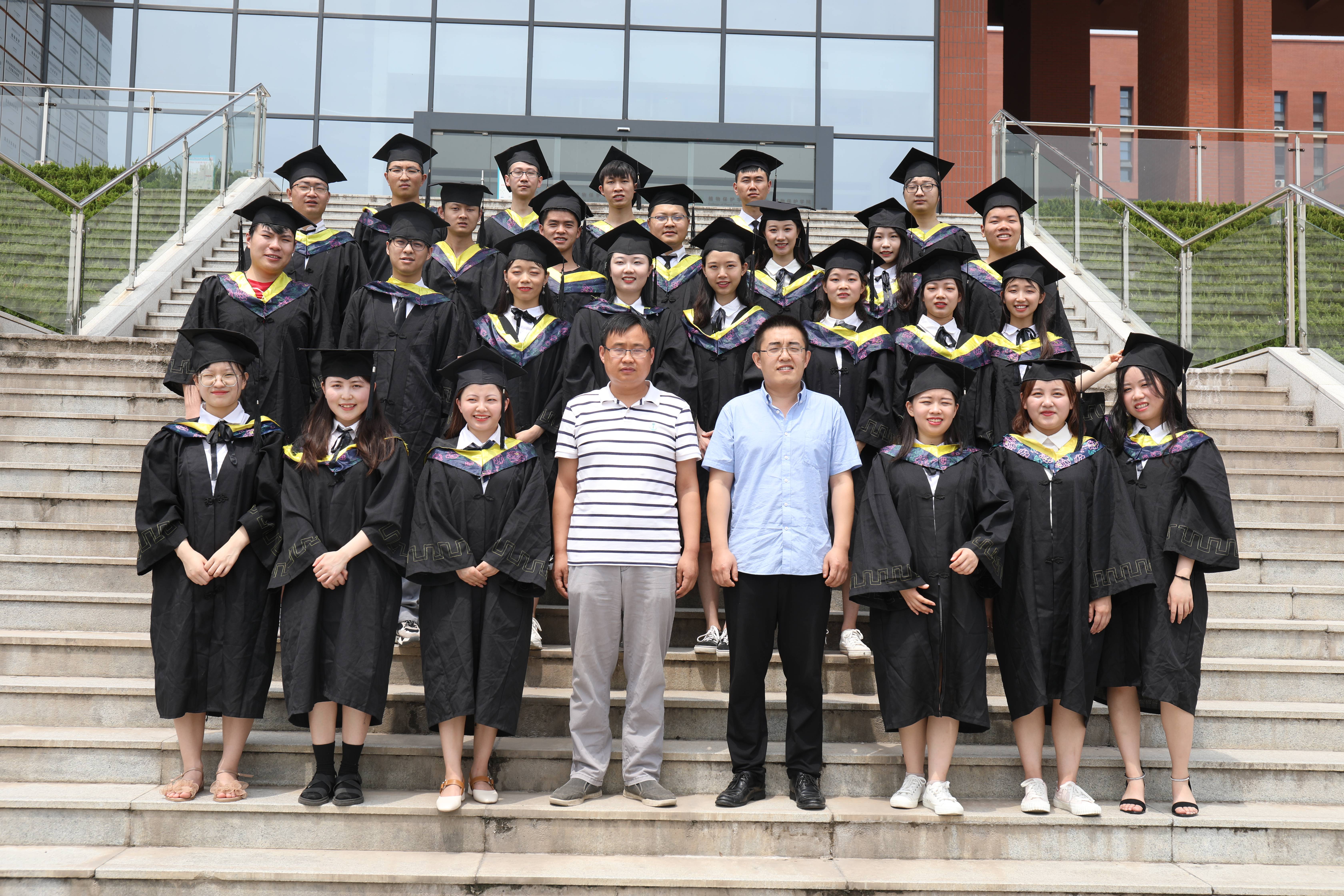 58b6ef4bb7d945988eb4556280861f4e.jpg 58b6ef4bb7d945988eb4556280861f4e.jpg