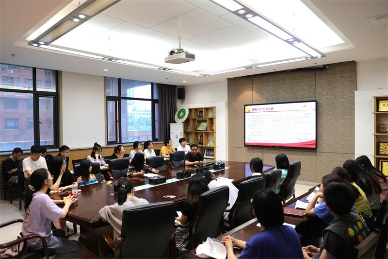 0b079e394d264a2e9b70dc26954016cb.jpg 800 5W6A2563.jpg