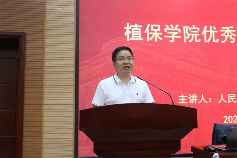 厕所偷拍
800书记张俊杰主持会议.jpg